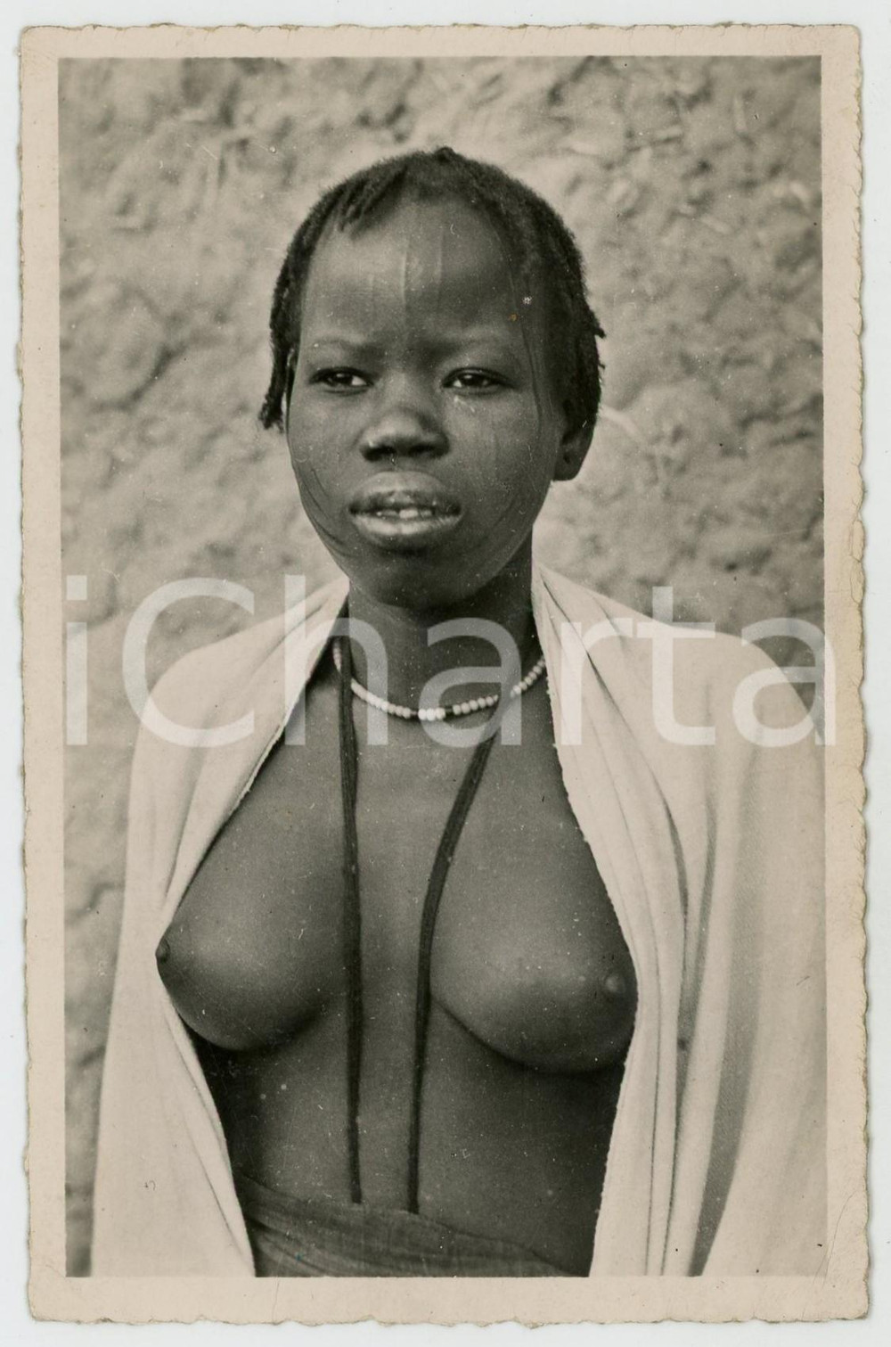 1951 POUSS - CAMERUN Femme Mousgoum NU ETHNIQUE Carte postale FP VG  Cartolina postale d'epoca, viaggiata.CONDIZIONI: FAIR (affrancatura rimossa)FORMATO: FP    originale e autentica 1