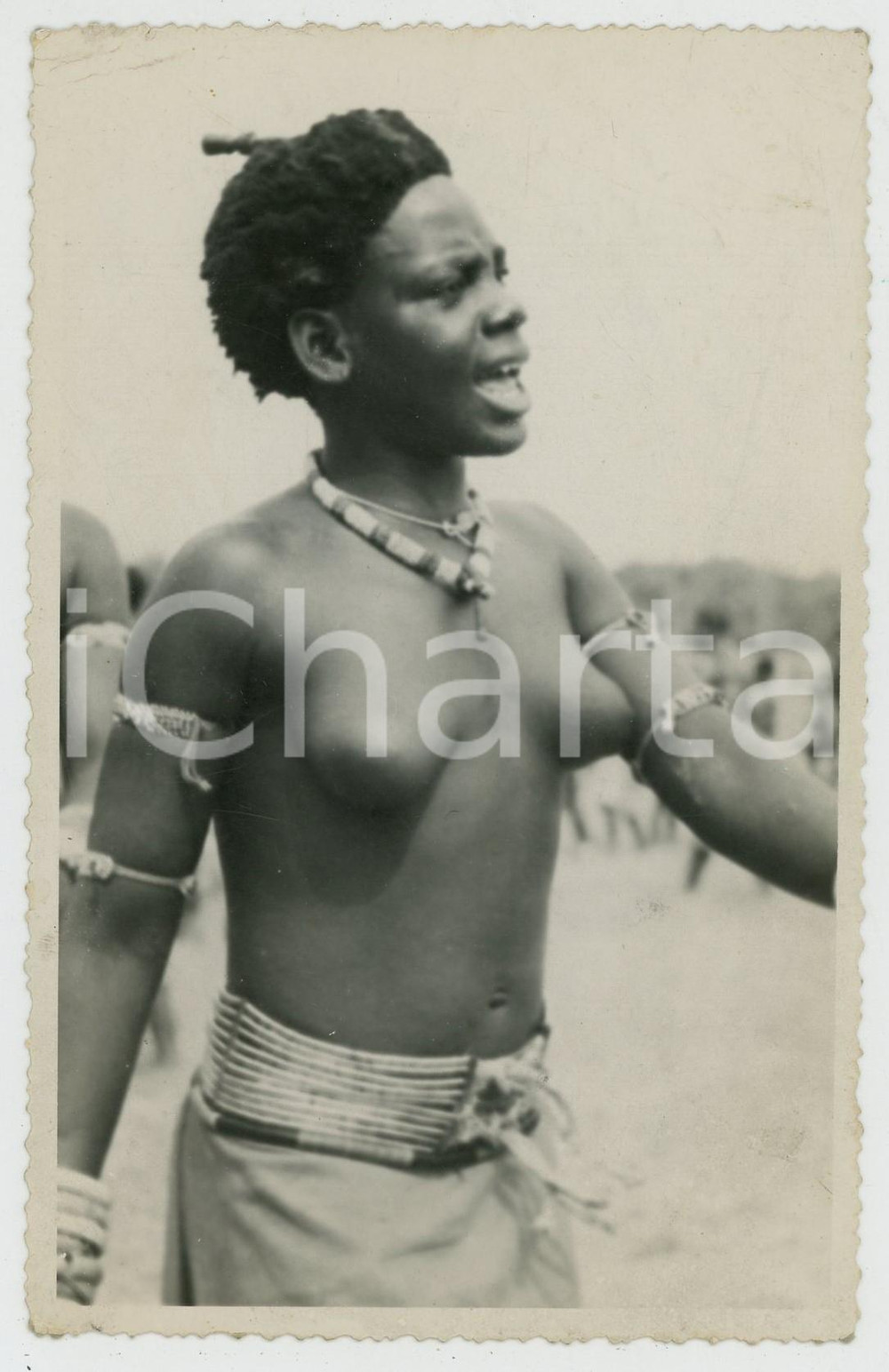 1948 AFRIQUE Danseuse Wagenia NU ETHNIQUE Carte postale FP VG  Cartolina postale d'epoca, viaggiata.CONDIZIONI: FAIR (affrancatura rimossa, lievi piegature ai margini)FORMATO: FP    originale e autentica 1