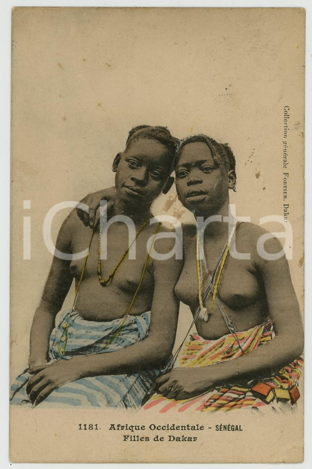 1913 SENEGAL - AFRIQUE OCCIDENTALE Filles de Dakar NU ETHNIQUE Carte postale FP  Cartolina postale d'epoca, viaggiata.EDITORE: Collection G&eacute;n&eacute;rale Fortier, DakarCONDIZIONI: FAIR (macchie al recto)FORMATO: FP    originale e autentica 1