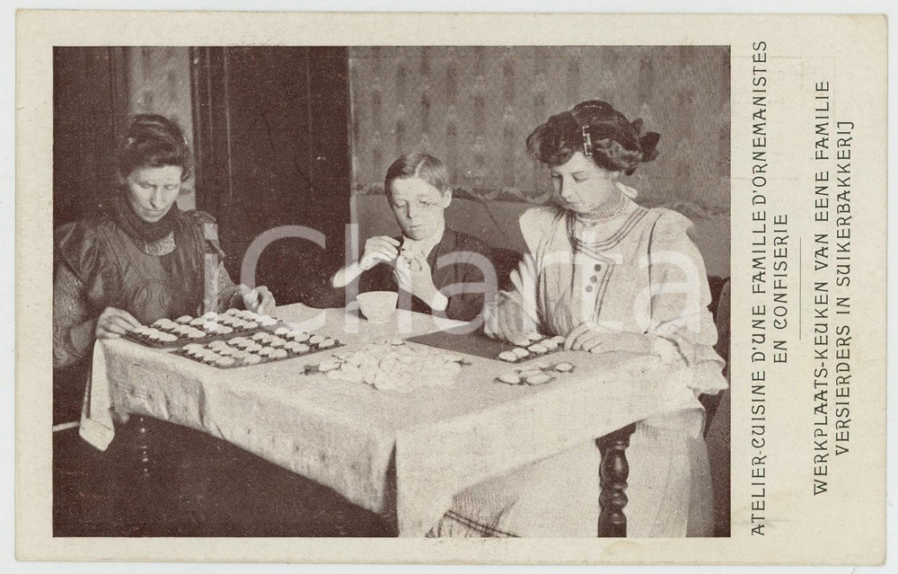 1910 BRUXELLES Exposition universelle - Famille d'ornemanistes en confiserie (1)  Cartolina postale d'epoca, non viaggiata. GOOD/buono  Formato: 14x9 cm originale e autentica 1