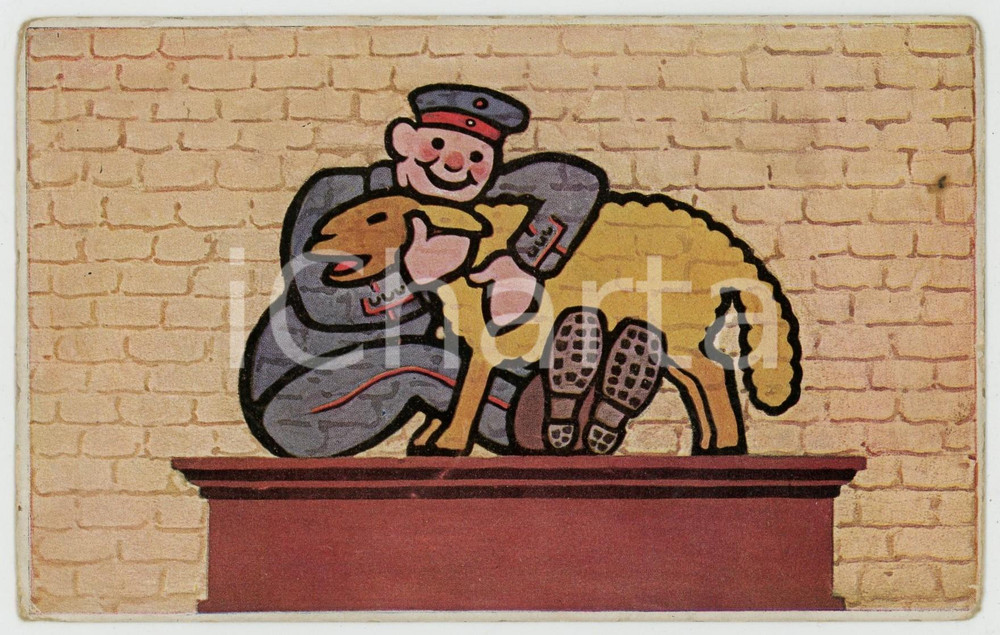 1915 ca WW1 - DEUTSCHLAND Soldier hugging a sheep ILLUSTRATED Postcard FP NV  Cartolina postale d'epoca, non viaggiata ma con nota manoscritta al verso. FAIR/discreto Lievi smussature e piegature agli angoli Formato: FP originale e autentica 1