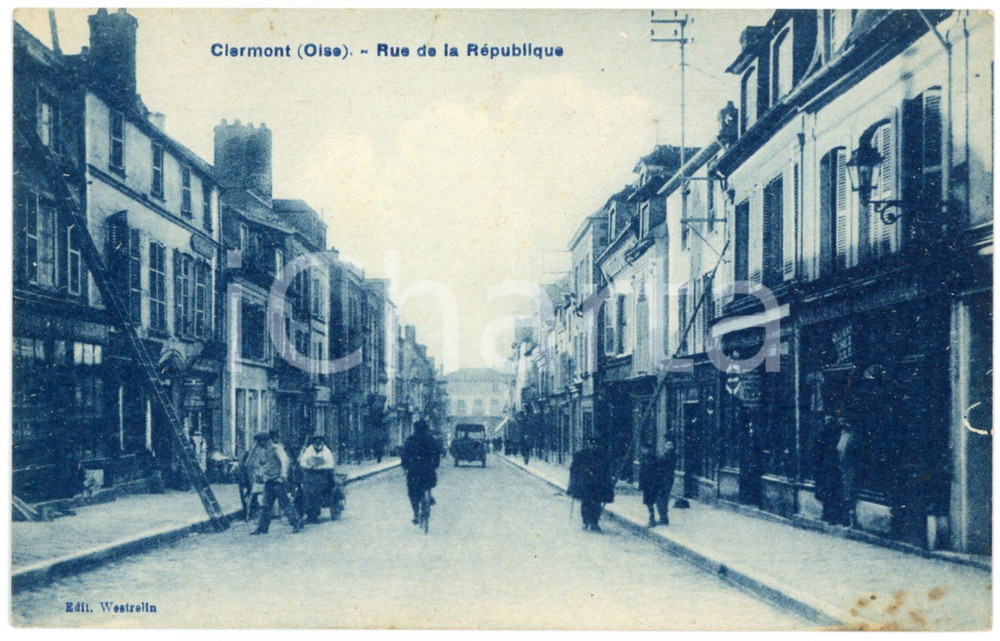 1910 ca CLERMONT - OISE Rue de la République - Carte postale FP NV  Cartolina postale d'epoca, non viaggiata. FAIR/discreto Lievi smussature agli angoli Formato: FP originale e autentica 1