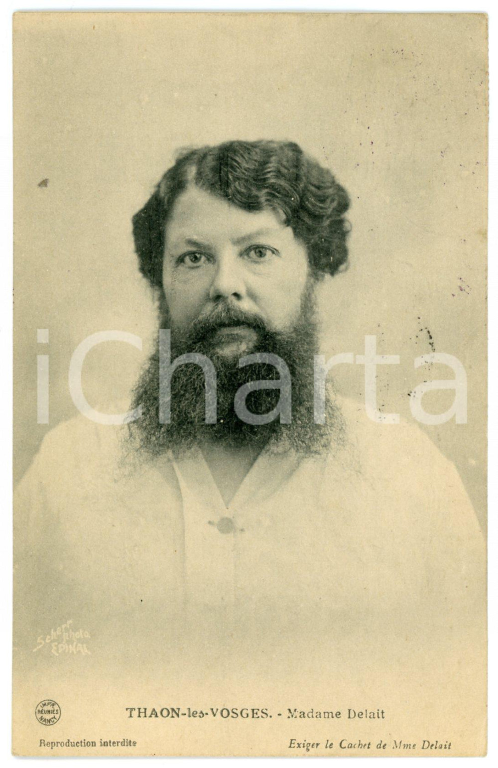 1920 THAON-LES-VOSGES Madame DELAIT la femme à barbe - Carte postale  Cartolina postale d'epoca, viaggiata.CONDIZIONI: GFORMATO: FP    originale e autentica 1