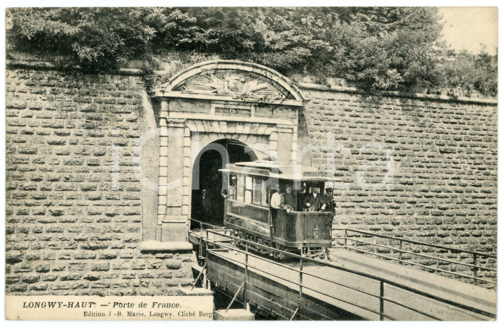 1909 LONGWY Ville haute - Porte de France - Carte postale FP VG  Cartolina d'epoca, viaggiata. FAIR/discreto Lievi smussature agli angoli Formato: FP originale e autentica 1