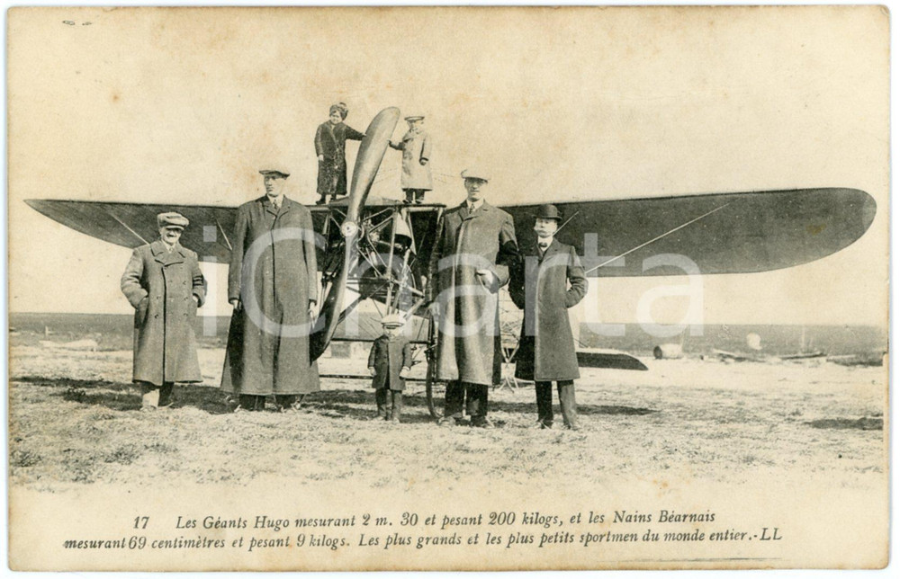 1910 ca FRANCE GEANTS DES ALPES Frères HUGO - Nains Béarnais - Postcard  Cartolina postale d'epoca, non viaggiata.CONDIZIONI: POOR (piegature al lato superiore)FORMATO: FP    originale e autentica 1
