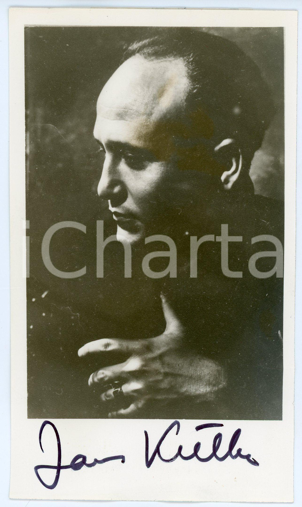 1970 Janos KULKA Hungarian conductor - AUTOGRAPHED Photo 10x17 cm Fotografia d'epoca, con autografo. CONDIZIONI: F (lievi piegature al lato superiore)FORMATO: 10x17 cm     originale e autentica 1