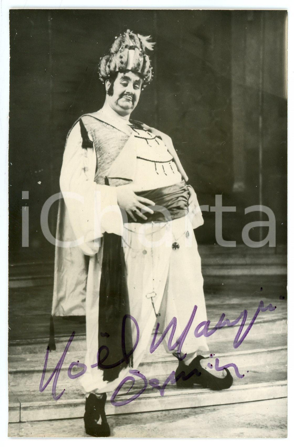 1970 Noel MANGIN bass - Osmin "Die Entführung aus dem Serail" AUTOGRAPHED Photo Fotografia d'epoca, con autografo. CONDIZIONI: GFORMATO: 9x14 cm     originale e autentica 1