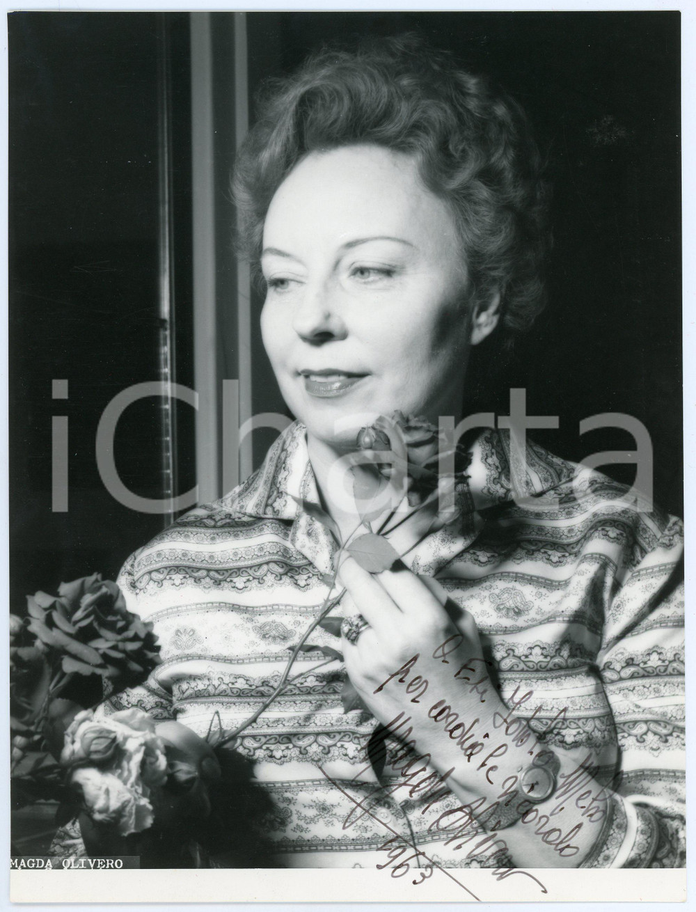 1963 LIRICA Magda OLIVERO soprano - Foto con AUTOGRAFO 18x23 cm Fotografia d'epoca, con autografo. CONDIZIONI: GFORMATO: 18x23 cm     originale e autentica 1
