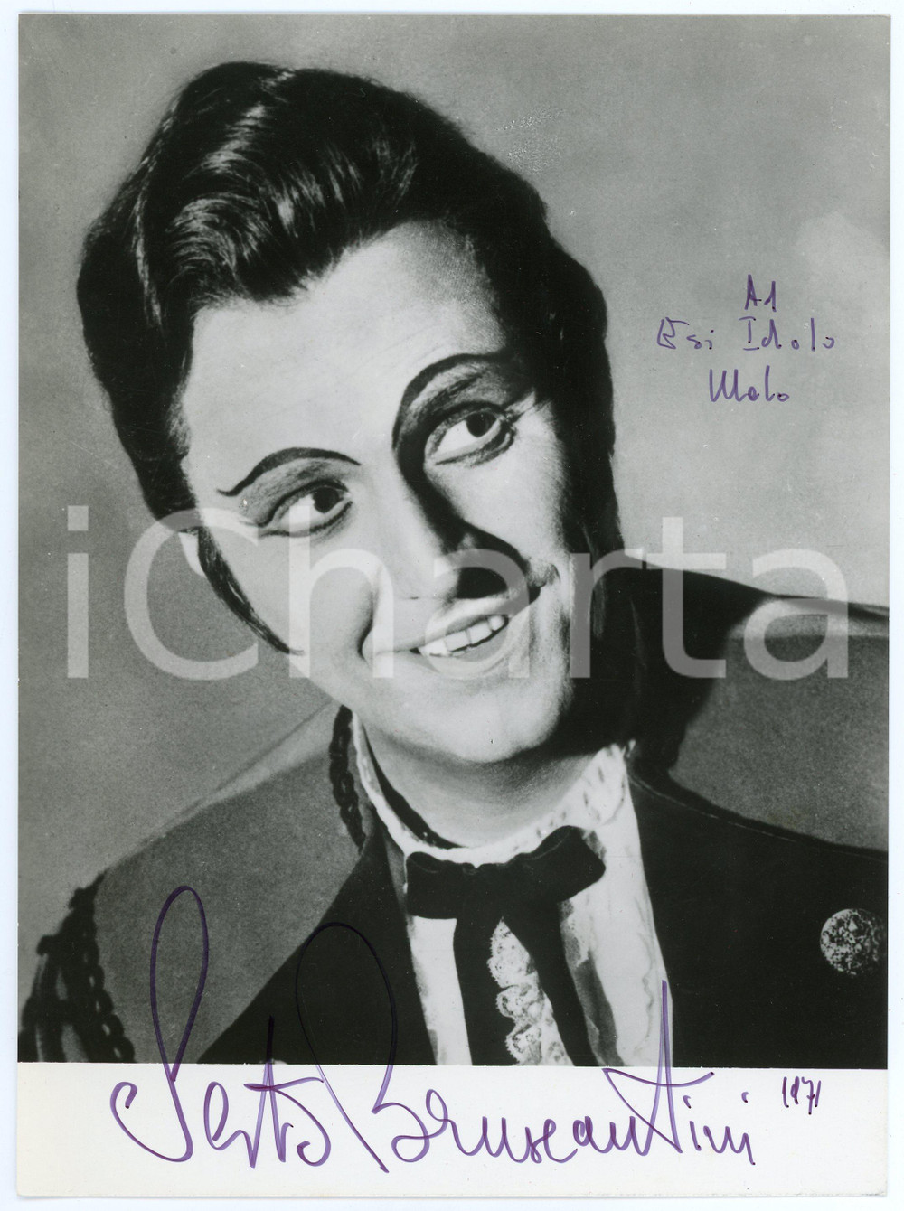 1971 Sesto BRUSCANTINI baritono - Figaro *Fotografia con AUTOGRAFO 18x24 cm Fotografia d'epoca, con autografo. CONDIZIONI: GFORMATO: 18x24 cm     originale e autentica 1