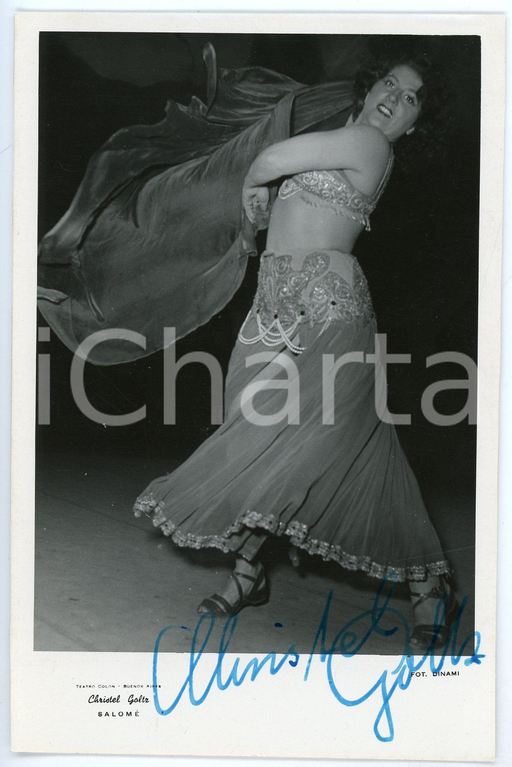 1952 BUENOS AIRES Soprano Christel GOLTZ as Salomé - AUTOGRAPHED Photo 10x15 cm Fotografia seriale d'epoca, con autografo. CONDIZIONI: GFORMATO: 10x15 cm     originale e autentica 1