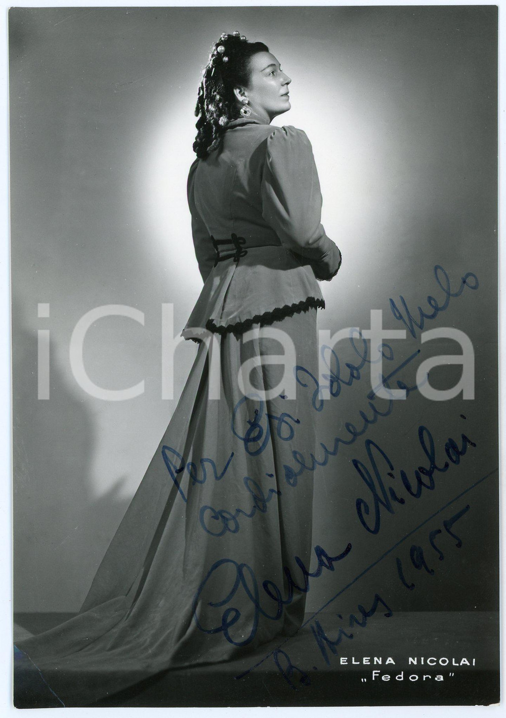 1955 BUENOS AIRES Elena NICOLAI in "Fedora" - Foto con AUTOGRAFO 12x17 cm Fotografia d'epoca, con autografo. CONDIZIONI: F (piegatura all'angolo inferiore sinistro)FORMATO: 12x17 cm     originale e autentica 1