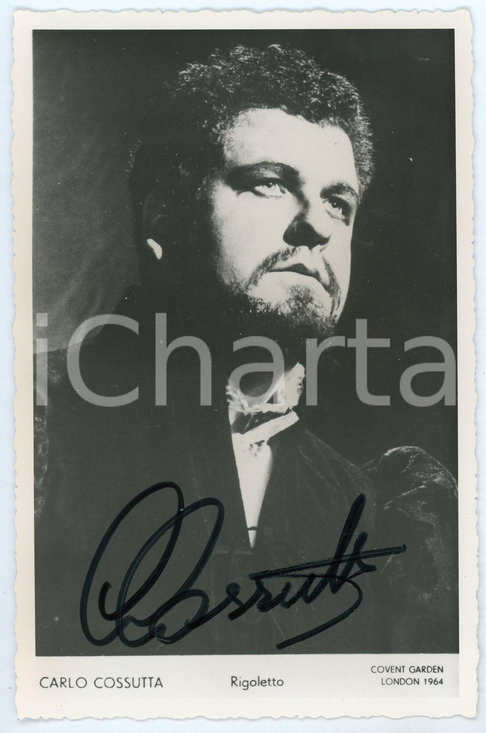 1964 Carlo COSSUTTA tenor - "Rigoletto" - AUTOGRAPHED Photo 9x14 cm Fotografia seriale d'epoca, con autografo. CONDIZIONI: GFORMATO: 9x14 cm     originale e autentica 1