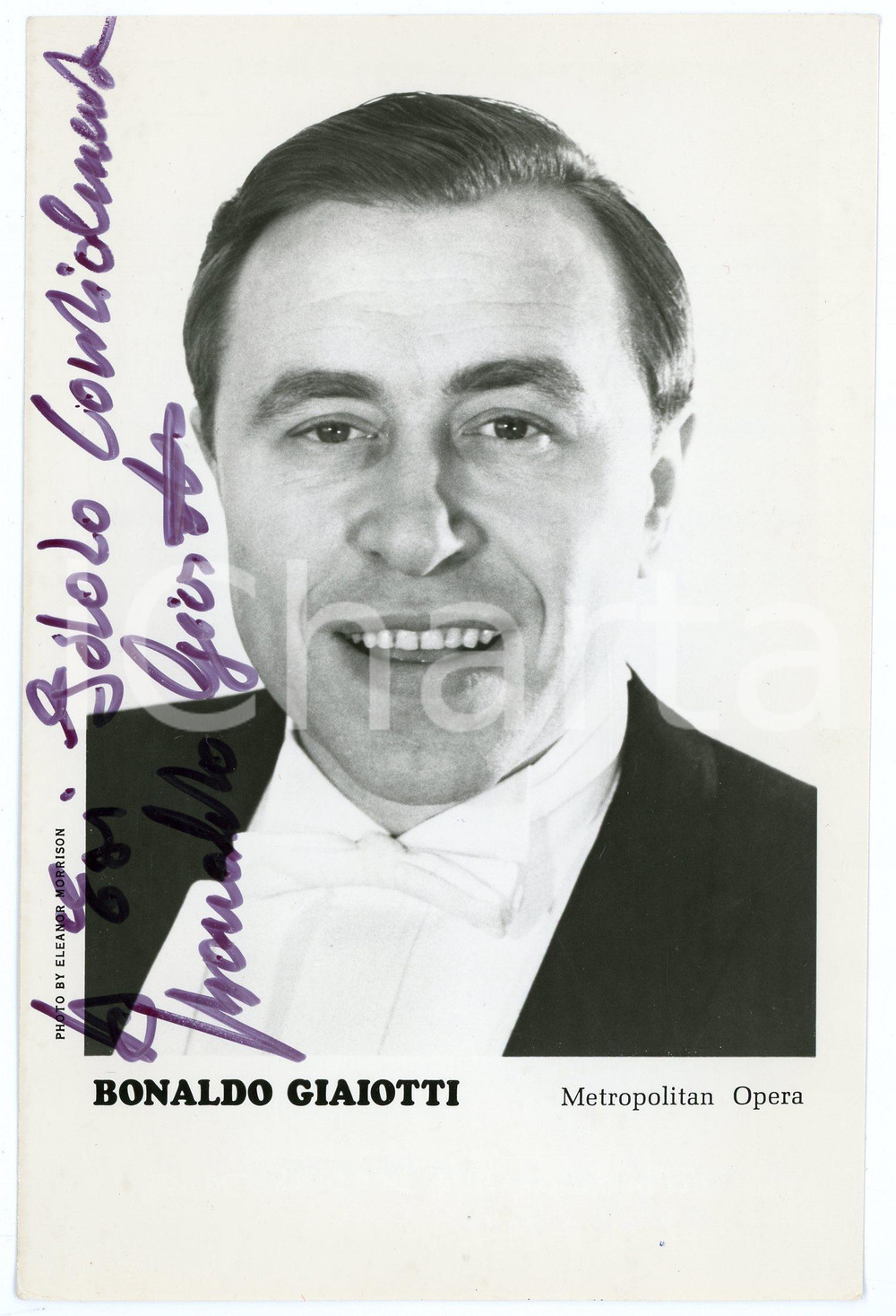 1972 LIRICA Basso Bonaldo GIAIOTTI - Foto con AUTOGRAFO 12x18 cm Fotografia d'epoca, con autografo. CONDIZIONI: G (piegatura al lato inferiore)FORMATO: 12x18 cm    originale e autentica 1