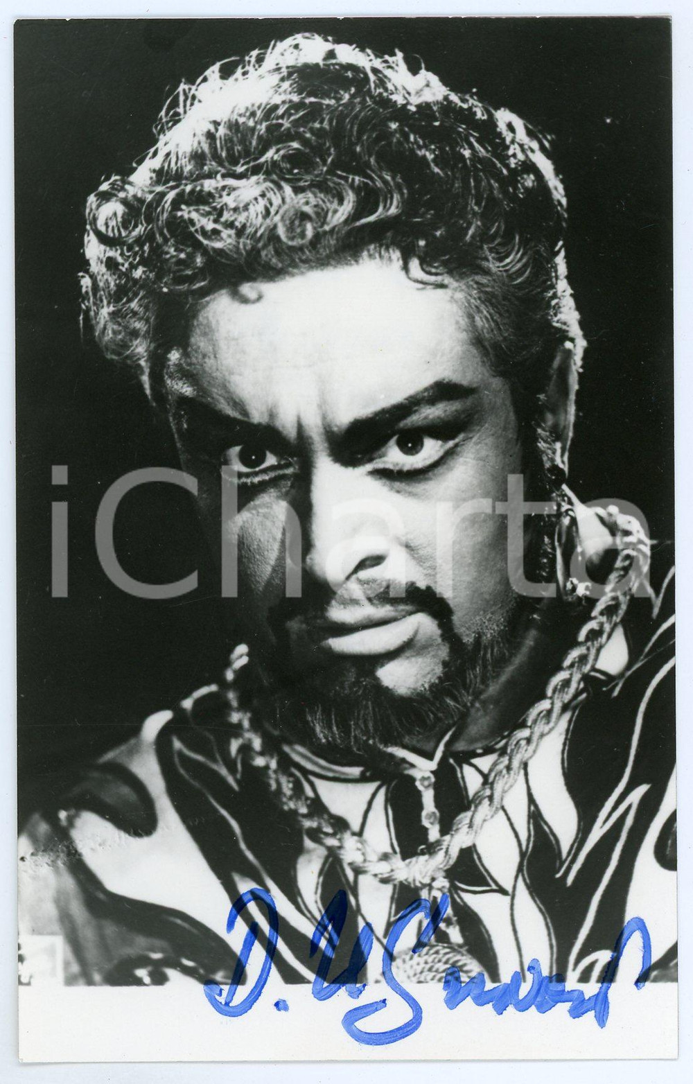 1965 Tenor Dimiter USUNOV - AUTOGRAPHED photo 9x14 cm Fotografia d'epoca, con autografo. CONDIZIONI: G FORMATO: 9x14 cm     originale e autentica 1