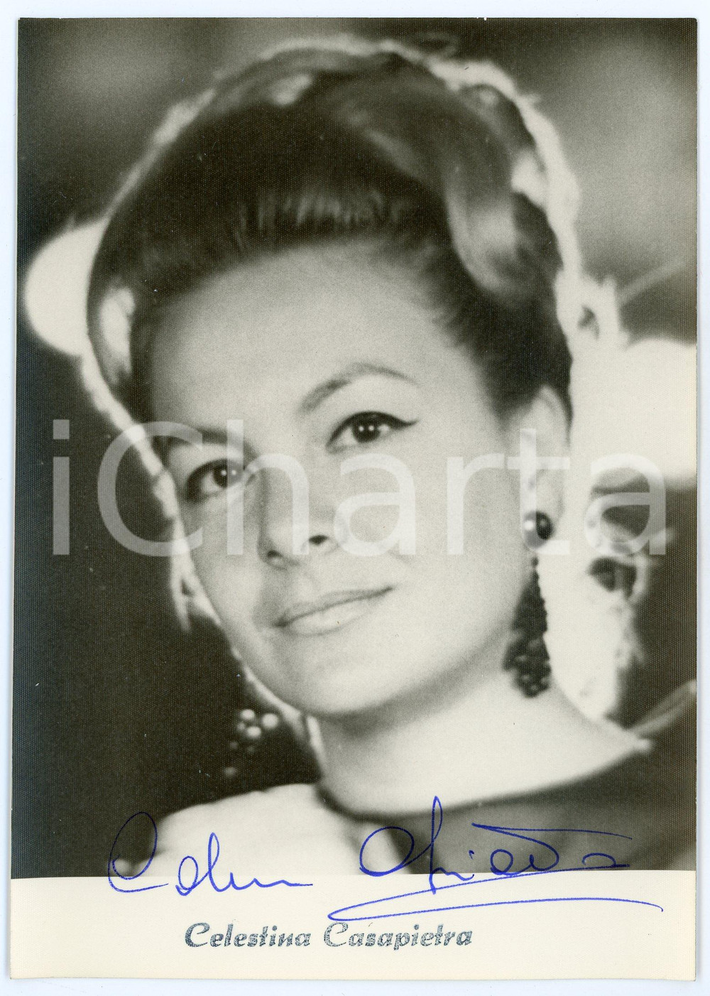 1978 LIRICA Soprano Celestina CASAPIETRA - Foto con AUTOGRAFO 13x18 cm Fotografia d'epoca, con autografo. CONDIZIONI: GFORMATO: 13x18 cm    originale e autentica 1