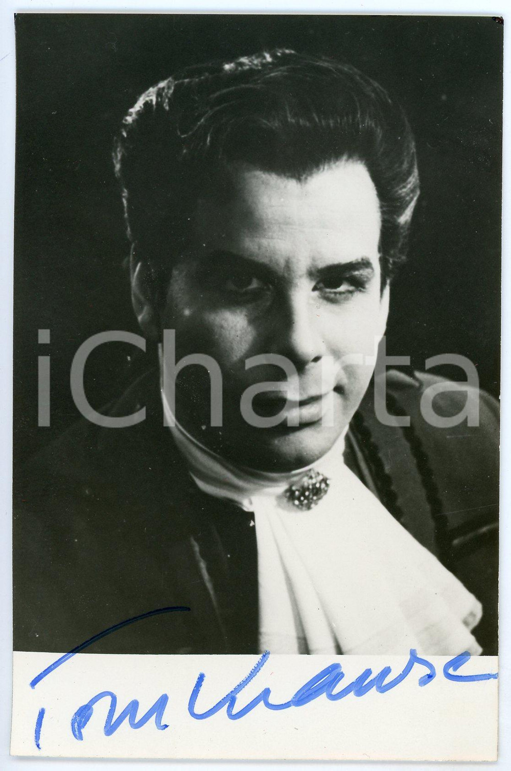 1970 LIRICA Baritono Tom KRAUSE- Foto con AUTOGRAFO 9x14 cm Fotografia seriale d'epoca, con autografo. CONDIZIONI: GFORMATO: 9x14 cm     originale e autentica 1