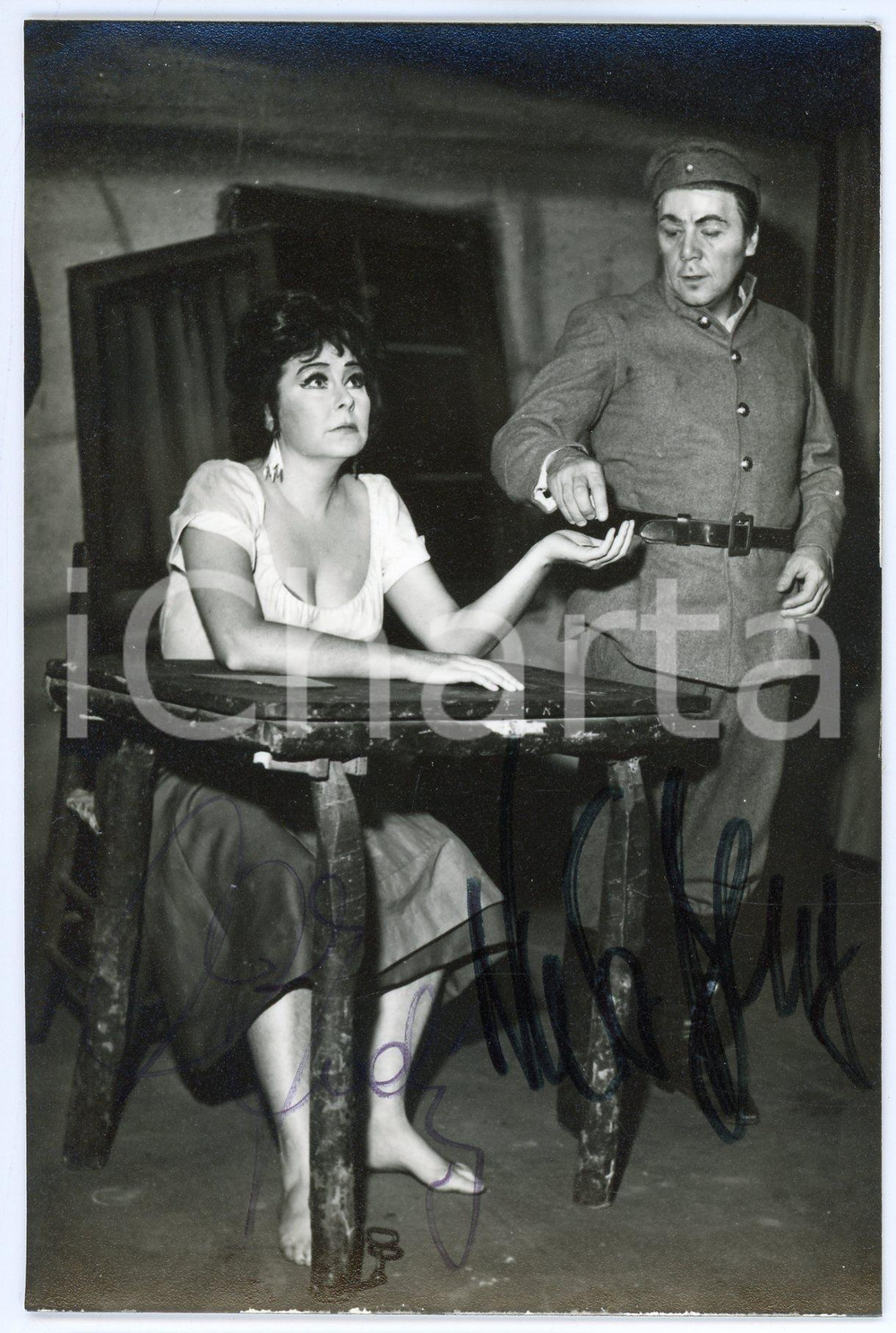 1969 Christa LUDWIG Walter BERRY - "Wozzeck" - AUTOGRAPHED Photo 10x15 cm Fotografia d'epoca, con autografo dei due cantanti. CONDIZIONI: G (minima piegatura angolare)FORMATO: 10x15 cm     originale e autentica 1