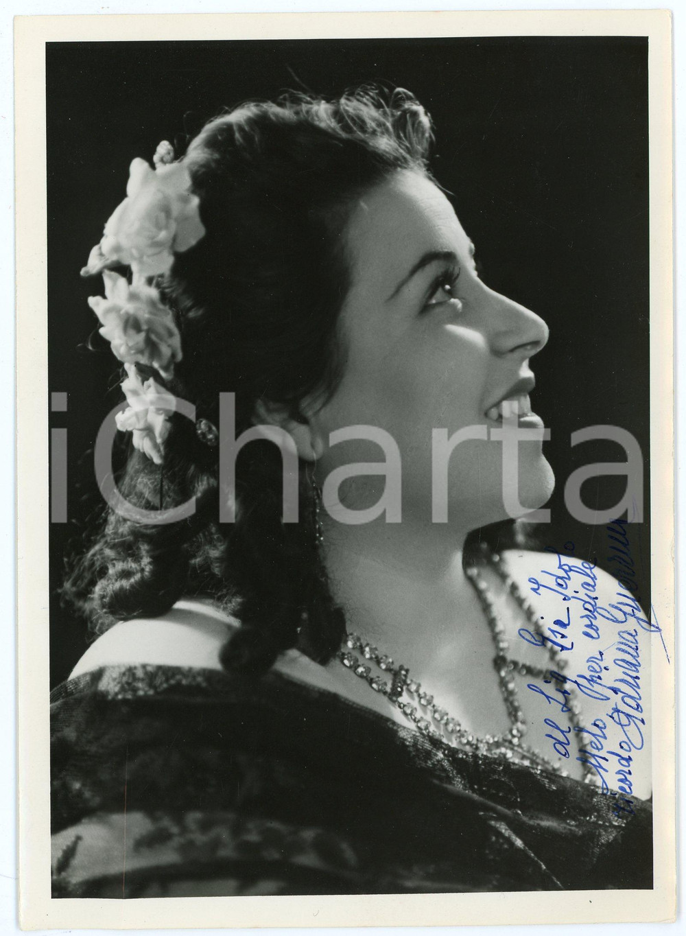 1960 ca LIRICA Soprano Adriana GUERRINI - Foto GUIDOTTI con AUTOGRAFO Fotografia d'epoca, con messaggio autografo. CONDIZIONI: GFORMATO: 13x18 cmFOTOGRAFO: Studio Guidotti - Roma     originale e autentica 1