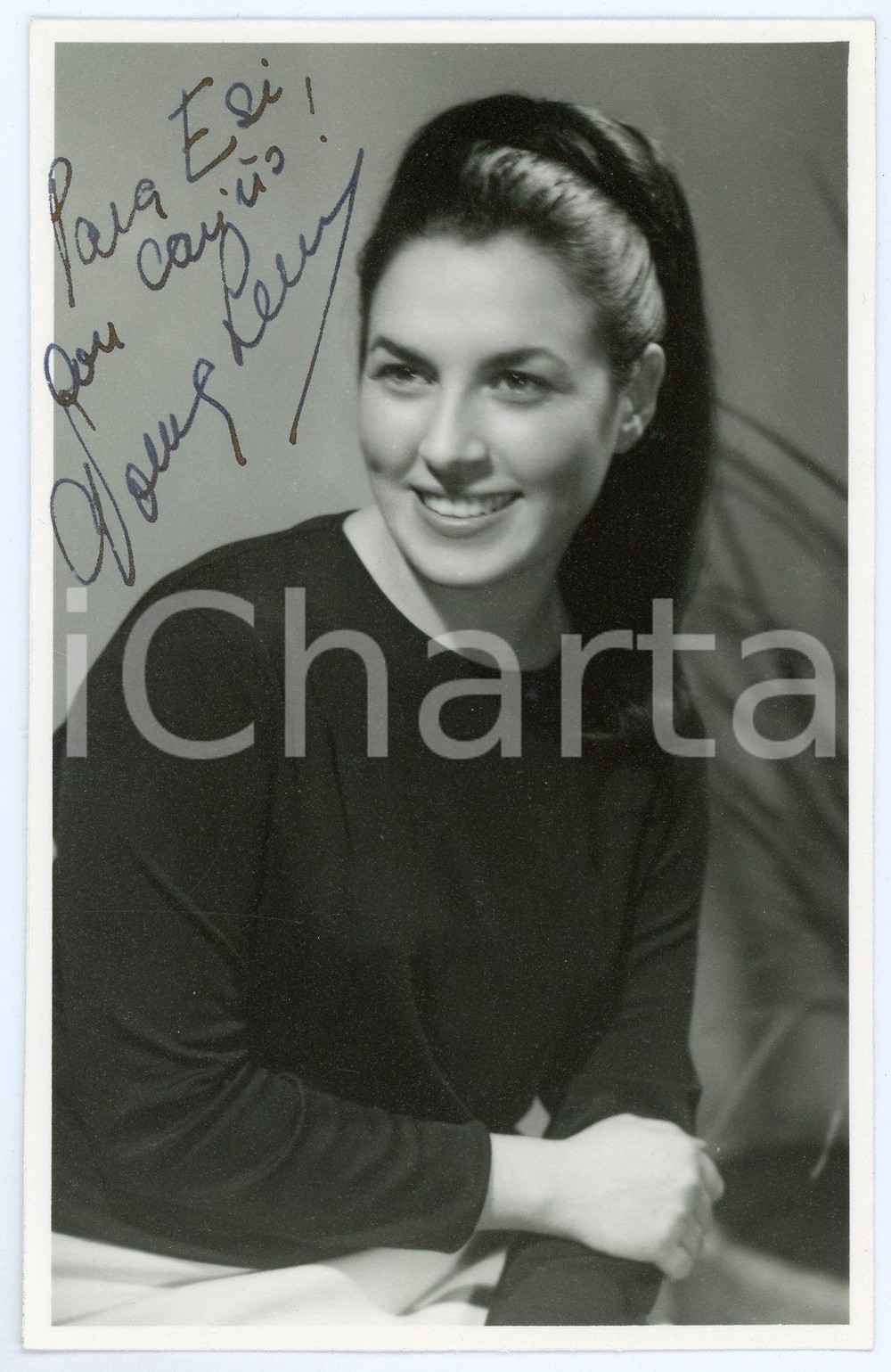 1969 Norma LERER contralto - Portrait -  AUTOGRAPHED Photo 9x14 cm Fotografia d'epoca, con autografo. CONDIZIONI: GFORMATO:  9x14 cm     originale e autentica 1