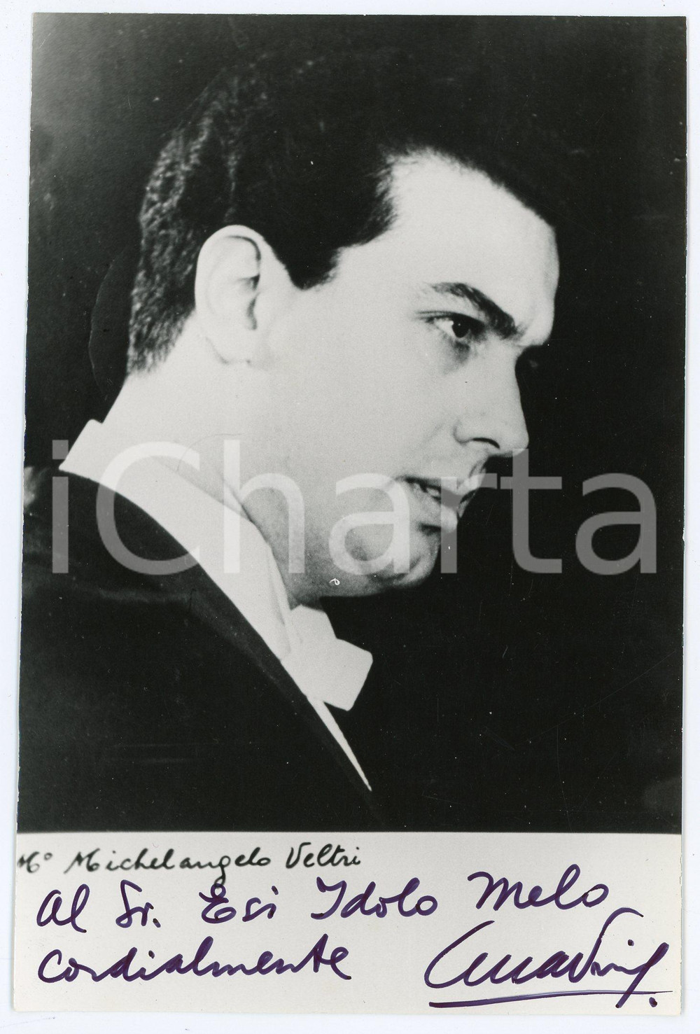 1971 ARGENTINA Miguel Angel VELTRI conductor - AUTOGRAPHED Photo 12x18 cm Fotografia d'epoca, con autografo. CONDIZIONI: G (piccola piegatura angolare)FORMATO: 12x18 cm     originale e autentica 1