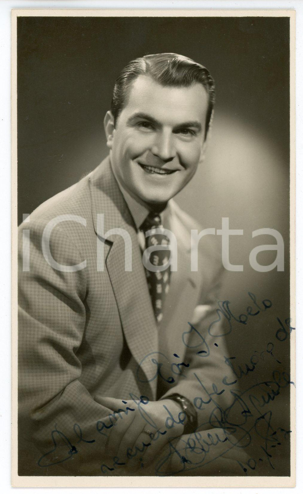 1953 Alberto AGUILA baritone - Portrait  - SIGNED photo CARRERA BARCELONA Fotografia d'epoca, con autografo. CONDIZIONI: GFORMATO: 9x14 cmFOTOGRAFO: Carrera - Barcelona     originale e autentica 1