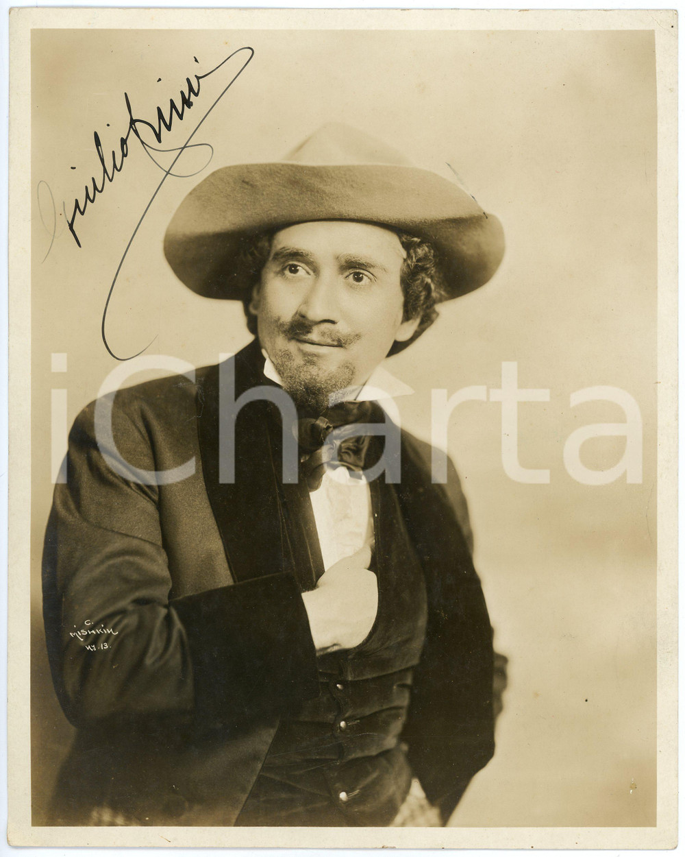 1920 ca Tenore Giulio CRIMI - RARA foto con AUTOGRAFO 20x25 cm Fotografia d'epoca, con autografo. CONDIZIONI: GFORMATO: 20x25 cm     originale e autentica 1