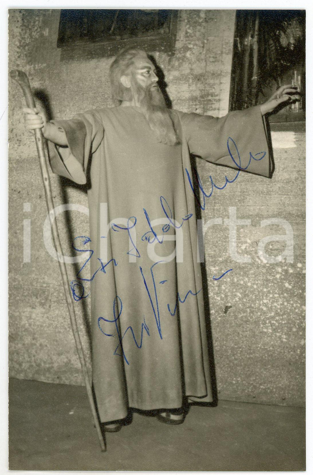 1967 LIRICA Basso Ivo VINCO in costume di scena - Foto con AUTOGRAFO 9x13 cm Fotografia d'epoca, con autografo. CONDIZIONI: GFORMATO: 9x13 cm    originale e autentica 1