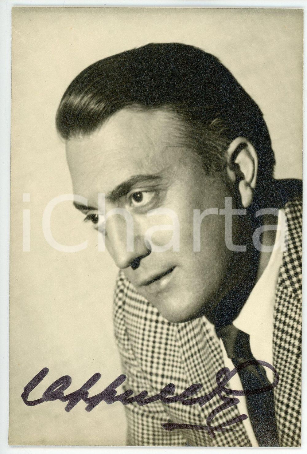 1969 LIRICA Baritono Piero CAPPUCCILLI - Foto con AUTOGRAFO 10x15 cm Fotografia d'epoca, con autografo.CONDIZIONI: GFORMATO: 10x15 cm     originale e autentica 1