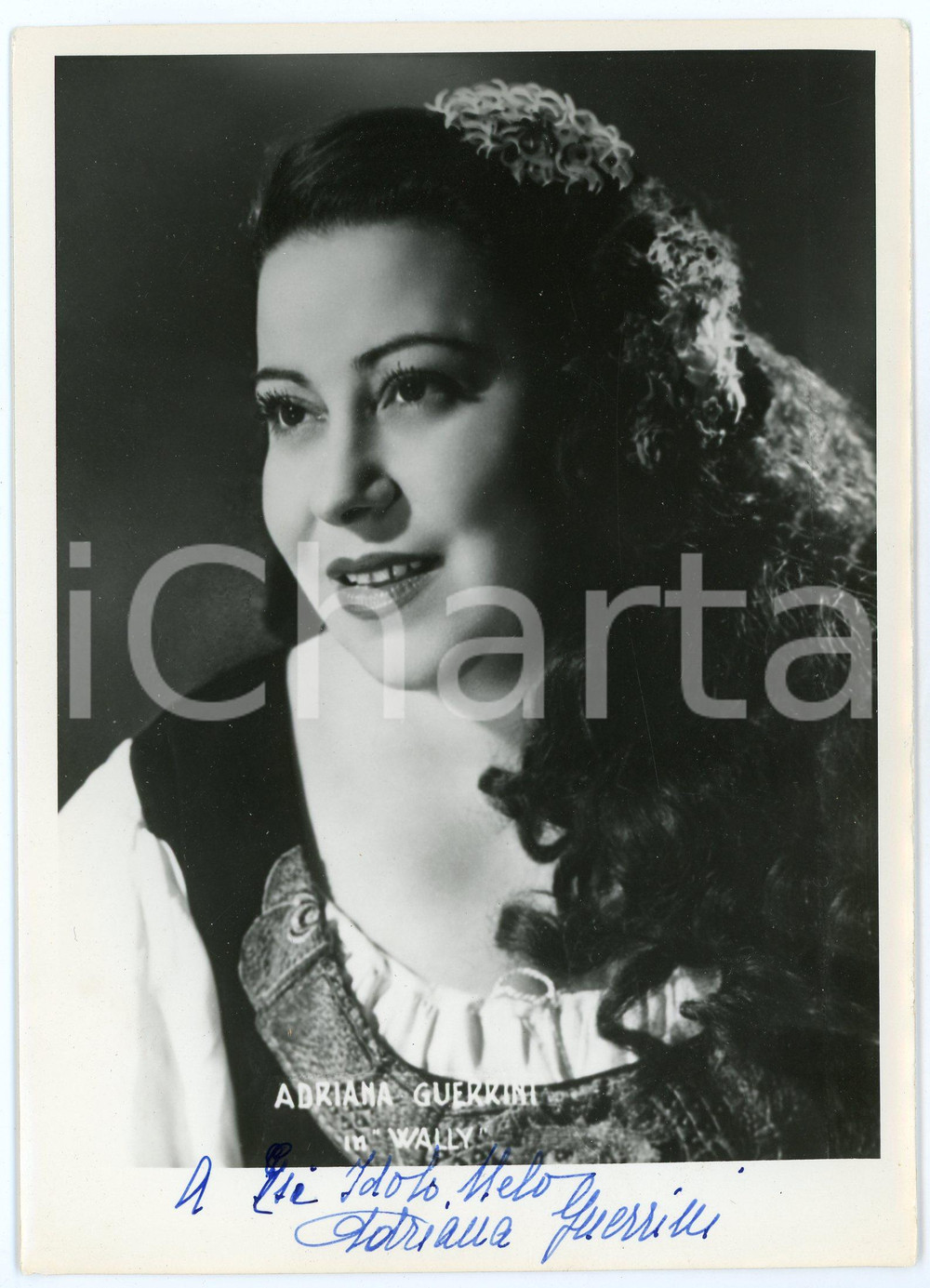1960 ca LIRICA Soprano Adriana GUERRINI in "Wally" - Foto con AUTOGRAFO Fotografia d'epoca, con autografo. CONDIZIONI: F (piccole piegature angolari)FORMATO: 13x18 cm     originale e autentica 1