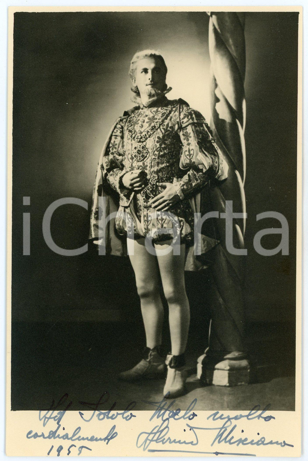 1955 BUENOS AIRES Tenore Alvinio MISCIANO in "Rigoletto" - Foto con AUTOGRAFO Fotografia d'epoca, con autografo. CONDIZIONI: G FORMATO: 12x18 cm     originale e autentica 1