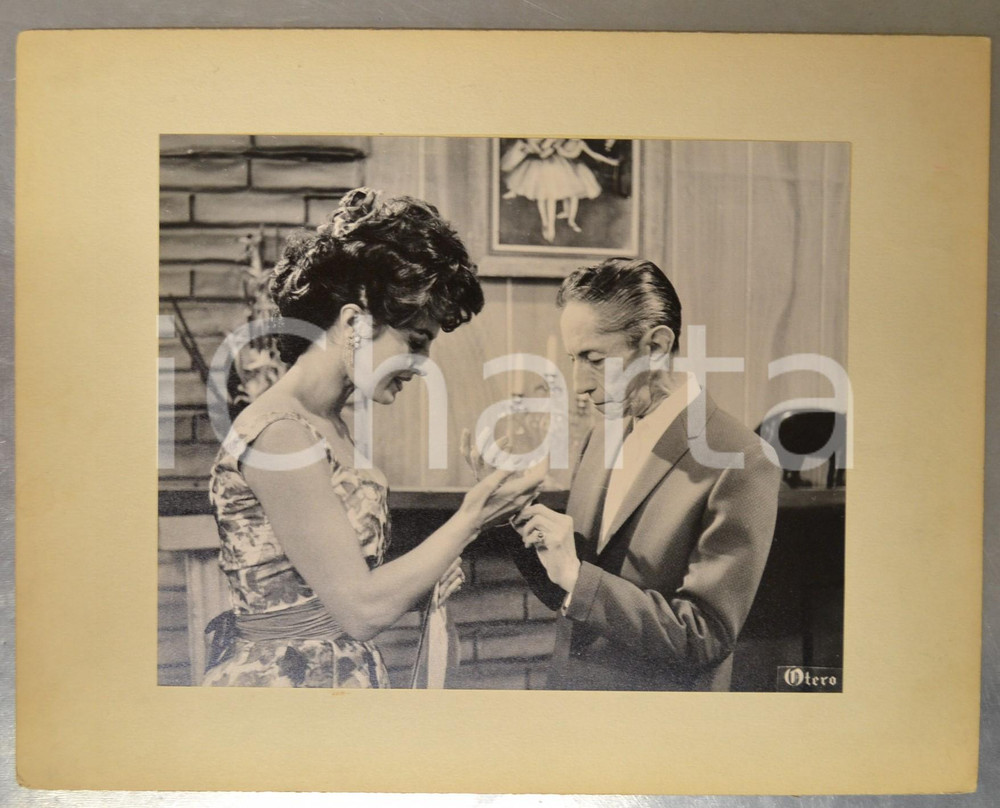 1959 MEXICO CITY Silvana PAMPANINI - Rehearsal (1) Photo Angel OTERO 36x28 cm  Fotografia d'epoca, montata su cartoncino rigido.Timbro del fotografo al verso.FOTOGRAFO: Angel Otero - Mexico D. F.CONDIZIONI: G FORMATO: 36x28 cm    originale e autentica 1
