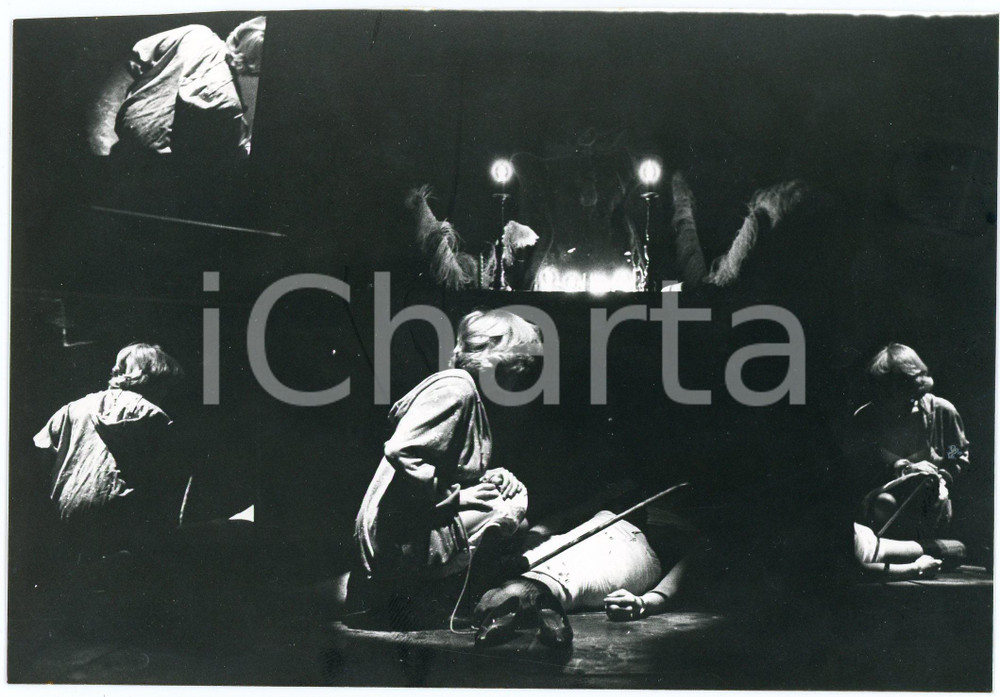 1980 ca TEATRO ITALIA - Spettacolo - Foto di scena 18x13 cm (3)  Fotografia originale. GOOD/buono  Formato: 18x13 originale e autentica 1