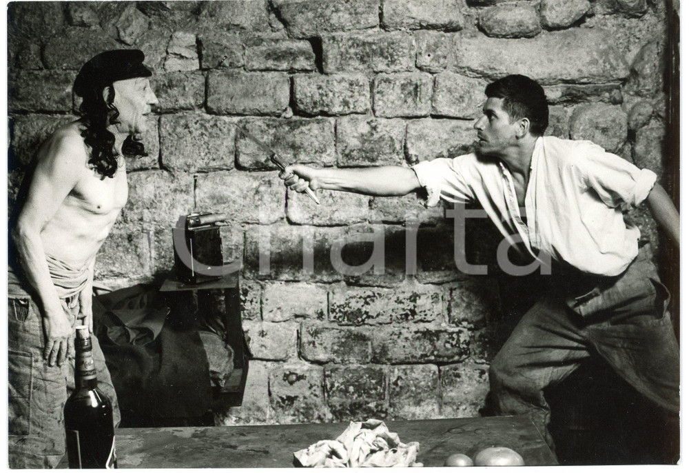 1984 FRANCE THEATRE "La Tour d'amour" - Jacques GAMBLIN André LACOMBE (2) Foto Fotografia originale, con didascalia al verso. GOOD/buono  Formato: 18x13 cm originale e autentica 1