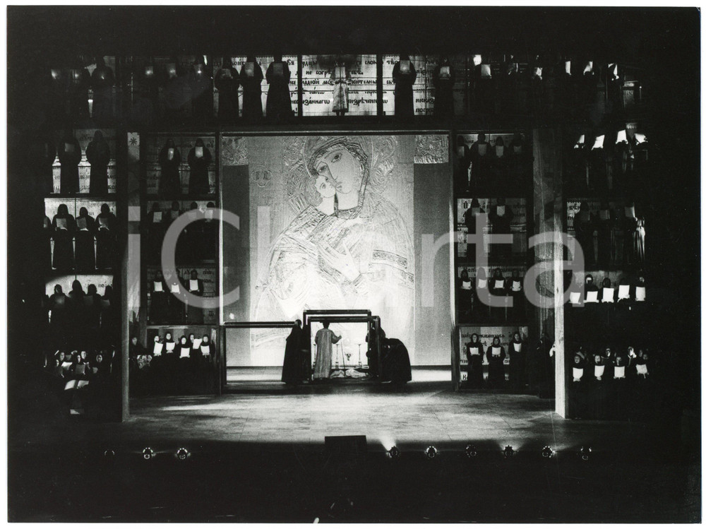 1979 MILANO TEATRO ALLA SCALA "Boris Godunov" - Direttore ABBADO *Foto di scena  Fotografia originale, con didascalia al verso. GOOD/buono  Formato: 24x18 cm originale e autentica 1