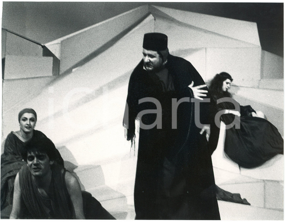 1988 TEATRO "Francesca da Rimini" - Regia Aldo TRIONFO - Foto 24X18 CM Fotografia originale. GOOD/buono  Formato: 24x18 cm originale e autentica 1