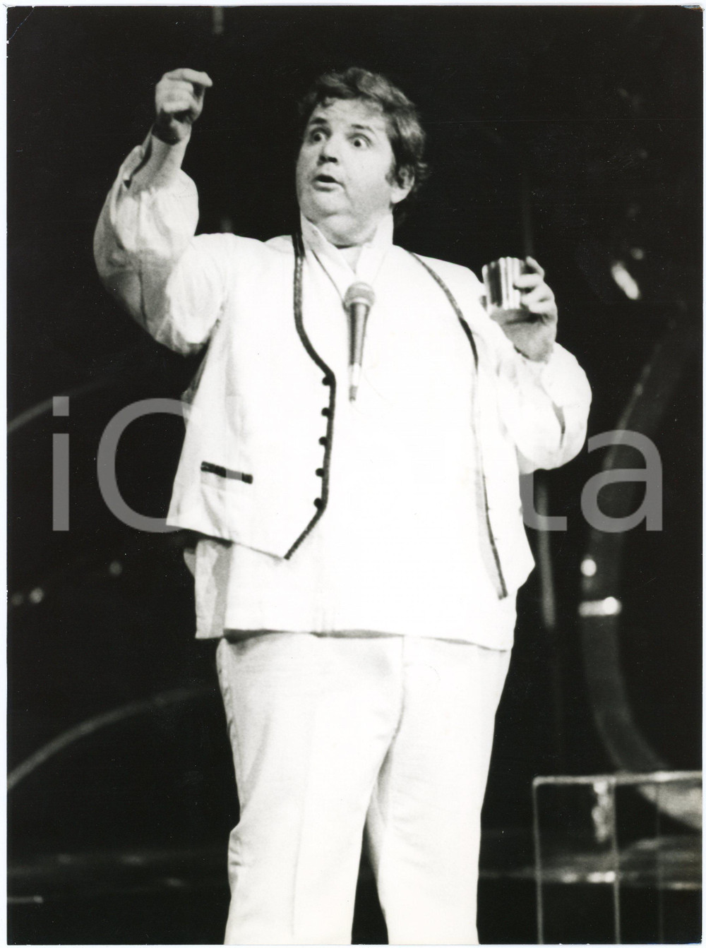 1985 ca BRAZIL - TEATRO - Jo SOARES - Un personaggio - Foto di scena (4)  Fotografia originale. GOOD/buono  Formato: 18x24 cm originale e autentica 1