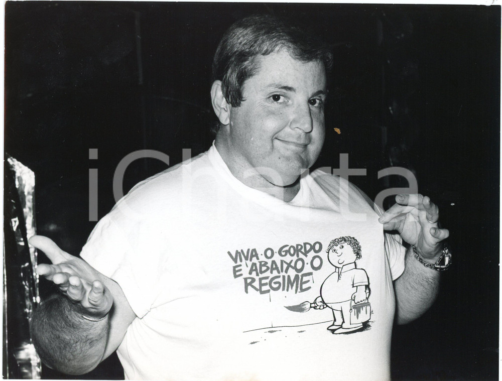 1985 ca BRAZIL TV GLOBO - Jo SOARES "Viva el Gordo" - Foto (2)  Fotografia originale. GOOD/buono  Formato: 24x18 cm originale e autentica 1