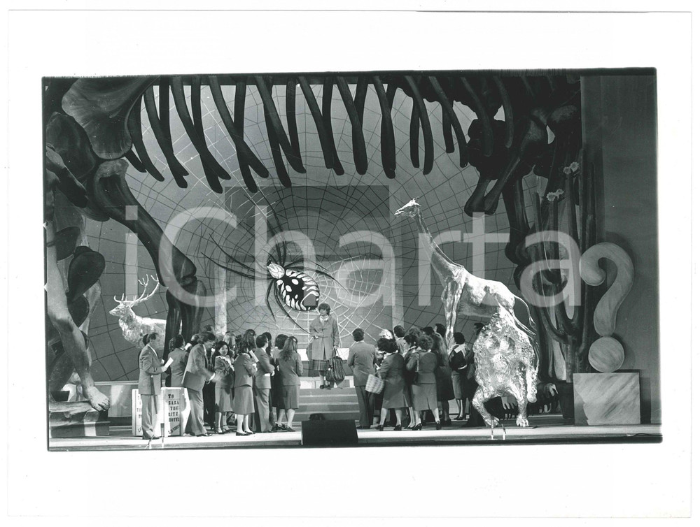 1982 FIRENZE Maggio Musicale - "La carriera di un libertino"  - Foto di scena  Fotografia originale, con didascalia al verso. GOOD/buono  Formato: 24x18 cm originale e autentica 1