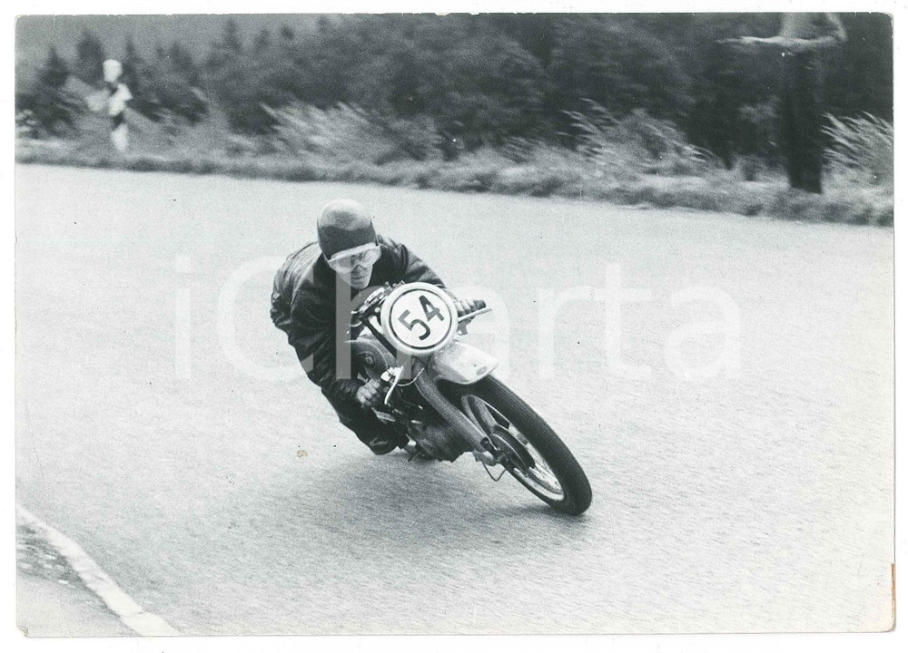 1960 ca LAUSANNE (SUISSE) MOTOCYCLISME - Gérard COLLIN - Foto 18x13 cm  Fotografia d'epoca. POOR/danneggiato piegature angolari e al lato sinistro Formato: 18x13 cm originale e autentica 1