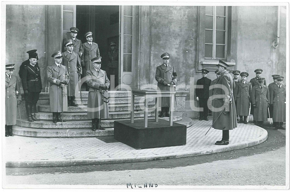 1940 ca MILANO Scuola Militare TEULIE' Cerimonia con il Duca di Bergamo (1) Foto  Fotografia d'epoca.FOTOGRAFO: Farabola - Milano POOR/danneggiato piegatura centrale Formato: 18x12 cm originale e autentica 1