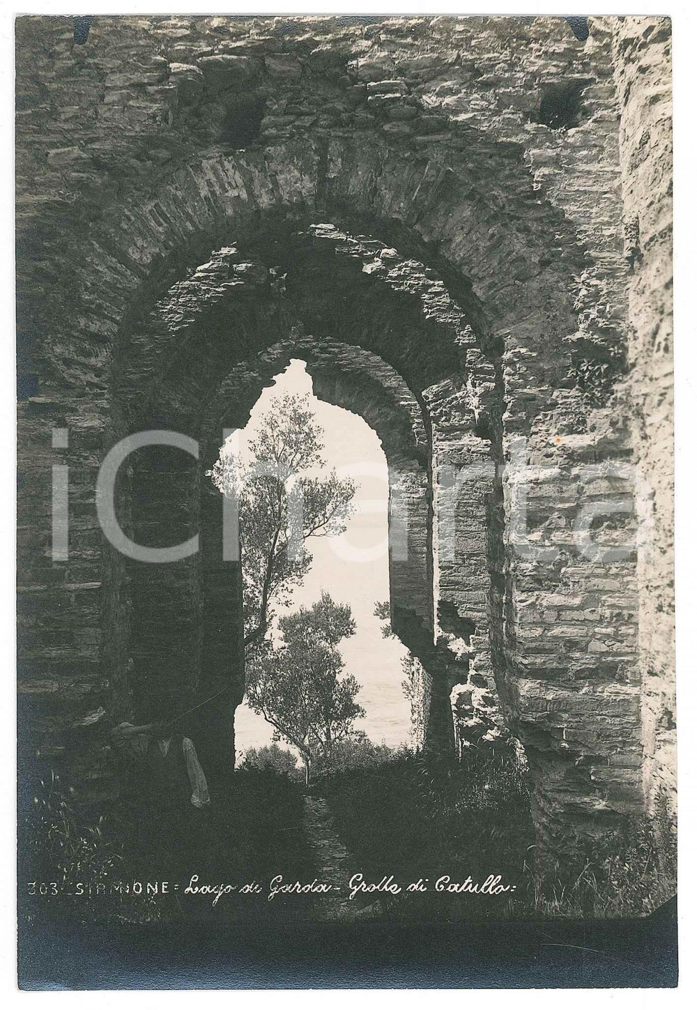 1930 ca LAGO DI GARDA - SIRMIONE - Grotte di Catullo - Foto 11x17 cm  Fotografia d'epoca.FOTOGRAFO: G. Negri - Brescia GOOD/buono  Formato: 11x17 cm originale e autentica 1