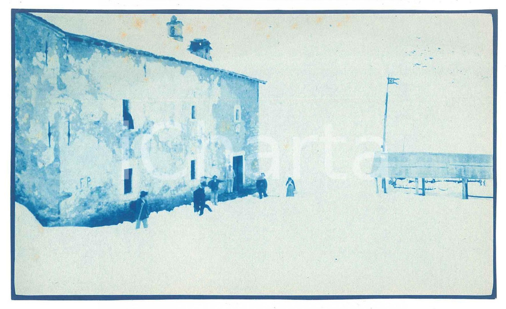 1905 ca VALTELLINA - Rifugio Ca' San Marco - Alpinisti *Foto 14x8 cm Fotografia d'epoca.FOTOGRAFO: Dr. Vittorio Ronchetti - Milano FAIR/discreto Lievi smussature agli angoli Formato: 14x8 originale e autentica 1