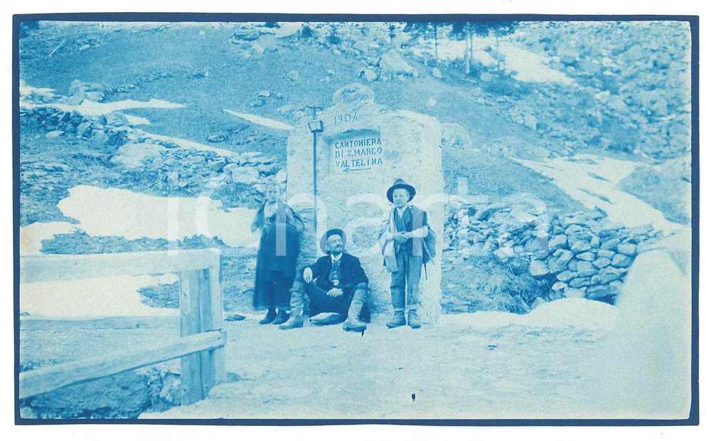 1905 ca VALTELLINA Cantoniera San Marco - Alpinista Vittorio RONCHETTI - Foto Fotografia d'epoca.FOTOGRAFO: Dr. Vittorio Ronchetti - Milano FAIR/discreto Lievi smussature agli angoli Formato: 14x8 originale e autentica 1