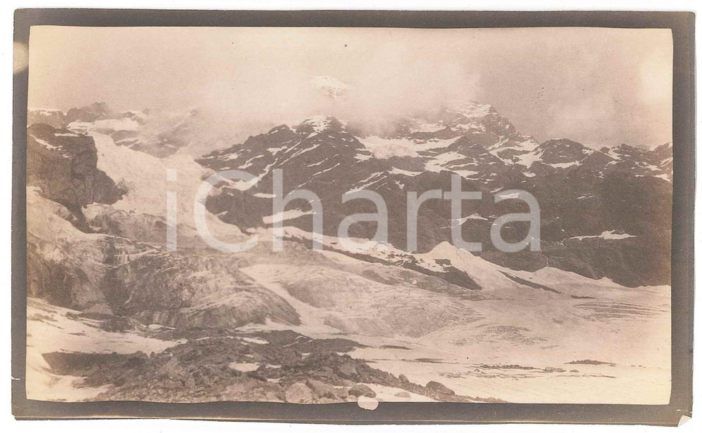1905 ca VALSESIA - VALLE ANZASCA (?) Panorama montano - Foto 14x8 cm (1) Fotografia d'epoca.FOTOGRAFO: Dr. Vittorio Ronchetti - Milano FAIR/discreto Lievi smussature agli angoli Formato: 14x8 originale e autentica 1