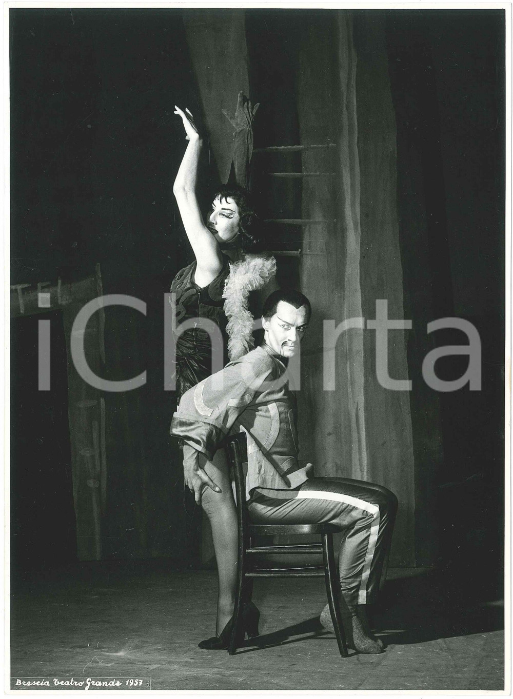 1957 BRESCIA Teatro Grande - Lia DELL'ARA Milorad MISKOVITCH - Foto di scena  Fotografia originale, che ritrae lo spettacolo "Il mandarino meraviglioso". GOOD/buono  Formato: 17x24 cm originale e autentica 1