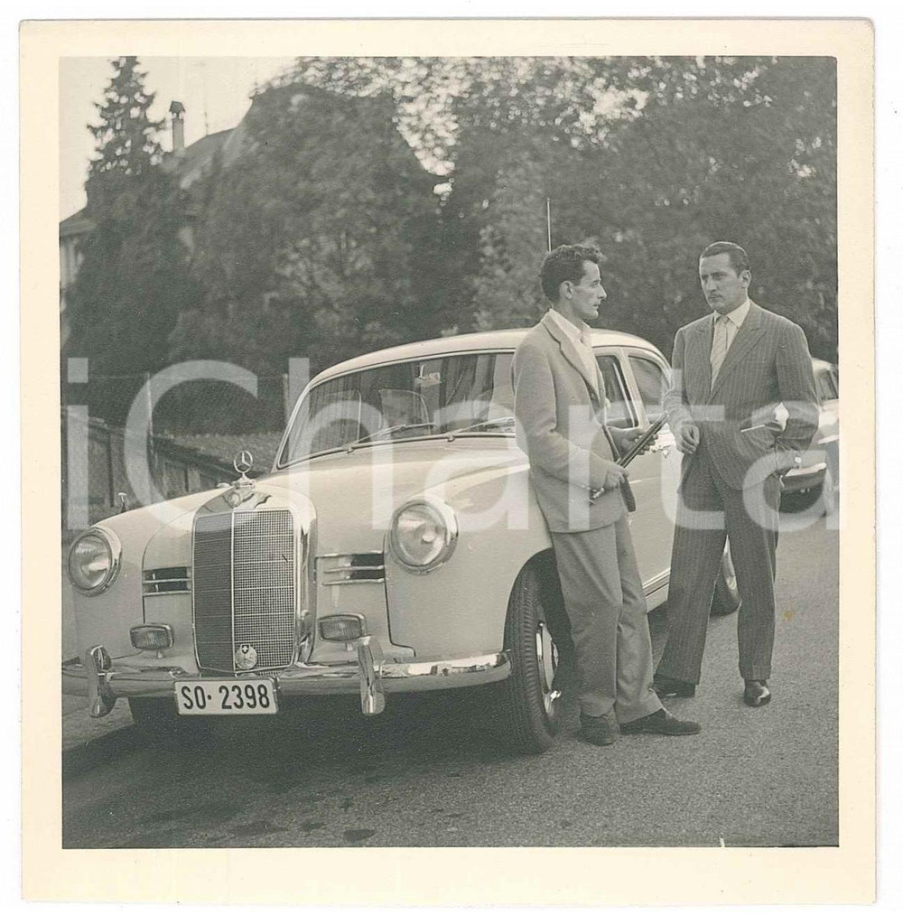 1954 AREA DI SONDRIO Mercedes - Benz 180 W129 - Fotografia 10x11 cm  Fotografia d'epoca. GOOD/buono  Formato: 10x11 cm originale e autentica 1
