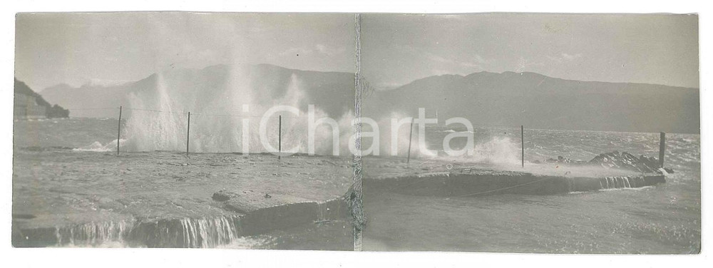 1915 ca RIVIERA LIGURE Mareggiata - Foto panoramica Raffaele PEDRETTI 16x5 cm  Fotografia d'epoca.FOTOGRAFO: Raffaele Pedretti FAIR/discreto Lievi smussature agli angoli Formato: 16x5 originale e autentica 1