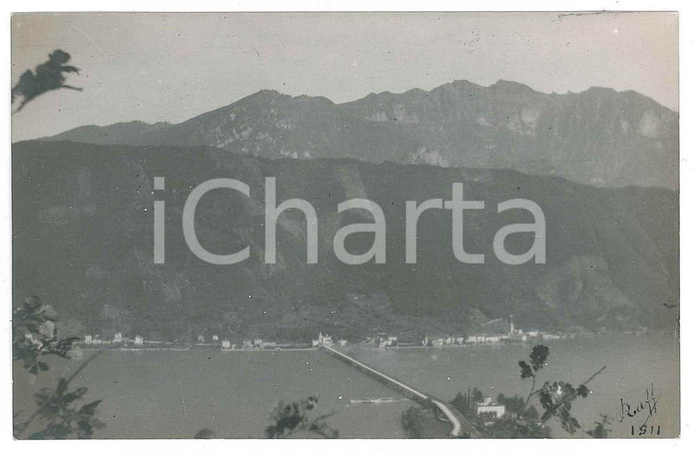 1911 LAGO DI COMO (?) Panorama - Fotografia Raffaele PEDRETTI Fotografia d'epoca in formato cartolina, non viaggiata. GOOD/buono  Formato: 14x9 cm originale e autentica 1