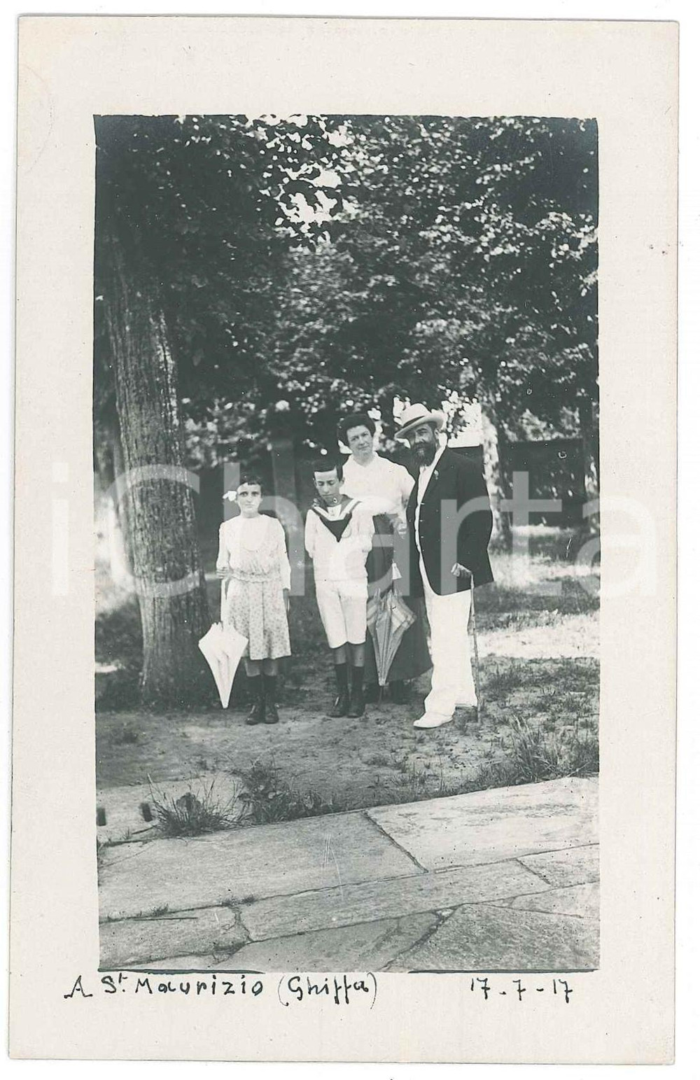 Fotografia d epoca originale 1917 GHIFFA  SAN MAURIZIO Raffaele PEDRETTI con i figli  Fotografia 1