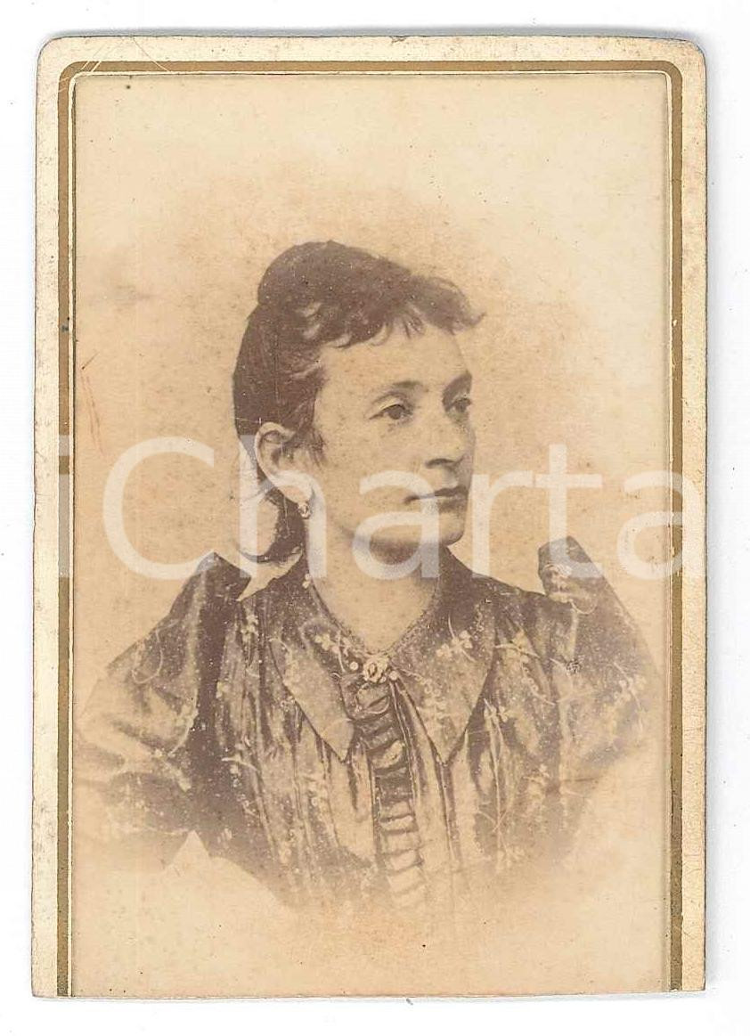Fotografia d epoca originale 1880 ca ITALIA Ritratto di Rosa FERRARI  Fotografia CDV 1